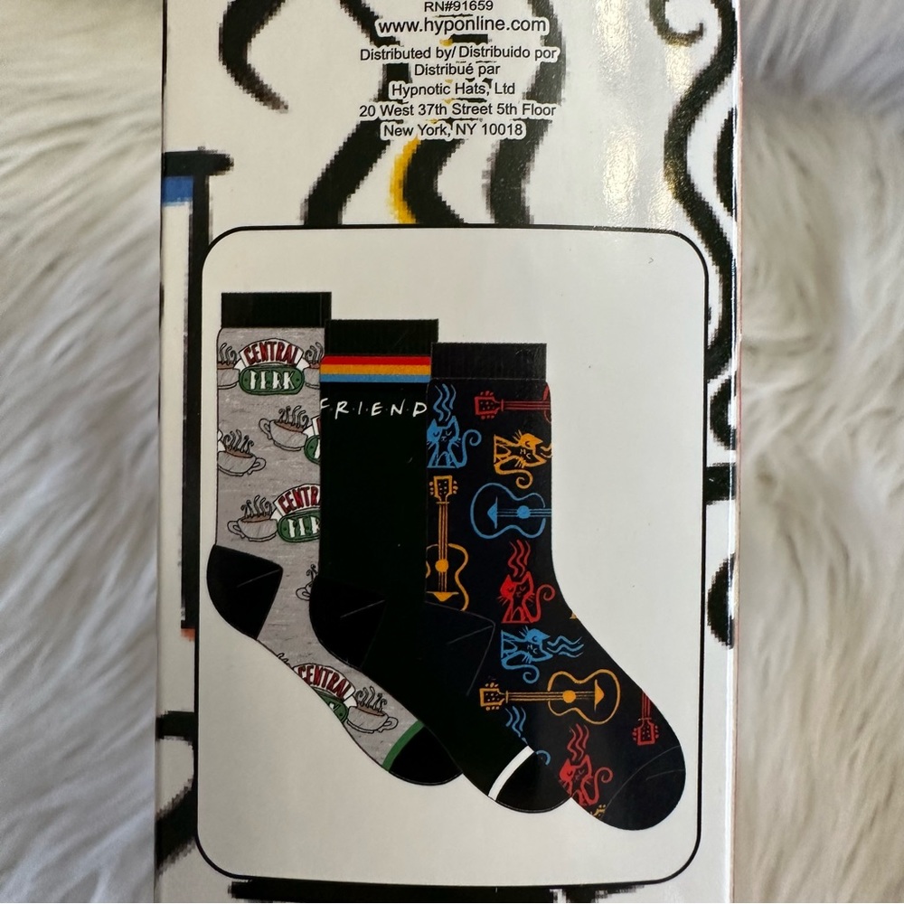 Friends Socks - Picture 3 of 8